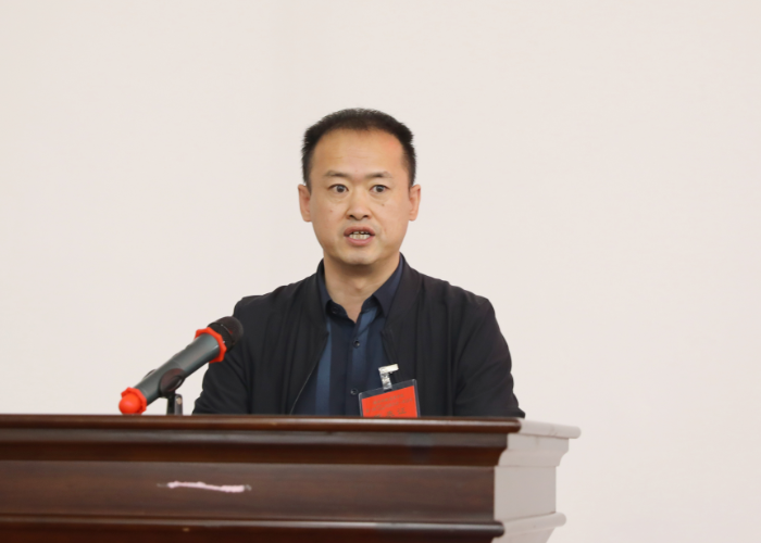 杨健.png
