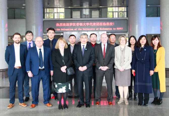 1520303629269084184.png 合影.png