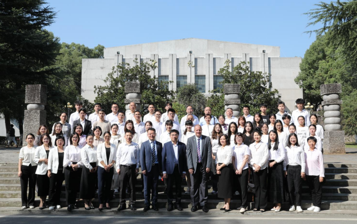 我校正式加入国际商学院联合会(AACSB)