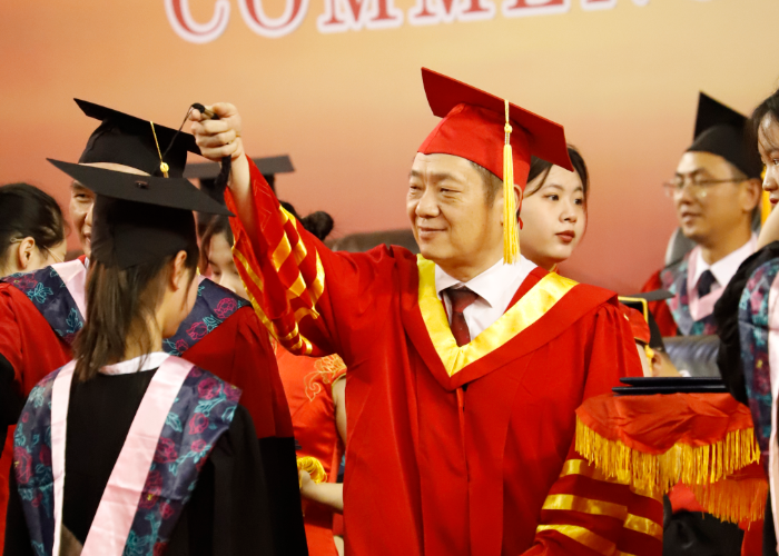 1624006501188012266.png 拨流苏2 马海彬.png