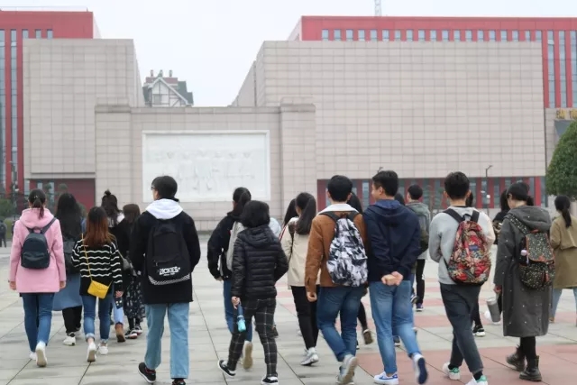 1522124522070073202.jpg 很快归公.webp.jpg