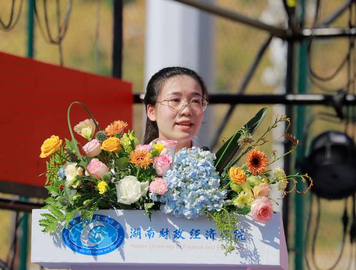 1664601020600021290.png 教师代表 马.png