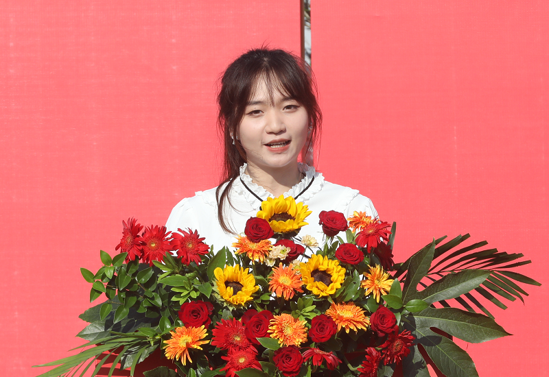 1694337242050073686.png 在校生.png