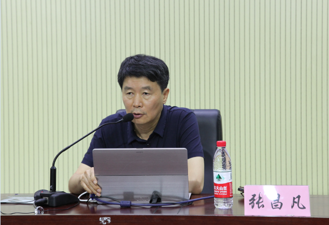 高校教学质量标准与专业建设研讨（湖南工业大学副校长张昌凡教授） 唐雄伟摄.png