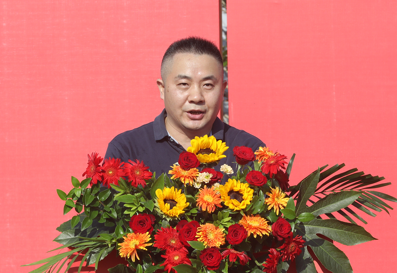 1694338687577042088.png 校友.png