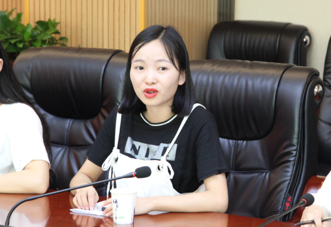 1529395748823080678.png 学生代表发言.png