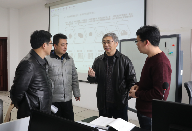 1551085728246097741.png 樊与授课教师交流.png